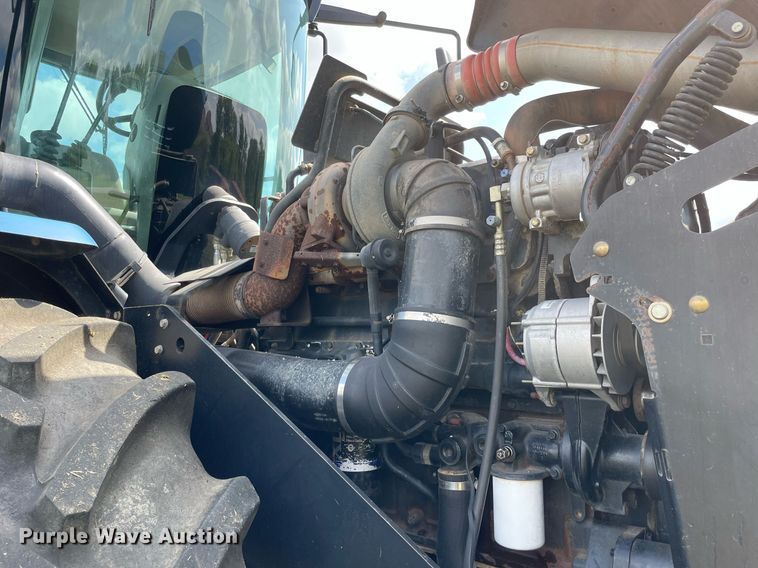 image for item DP0051 2002 New Holland TJ375  4WD tractor