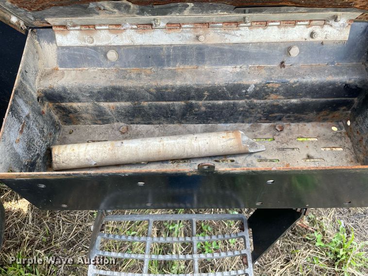 image for item DP0051 2002 New Holland TJ375  4WD tractor