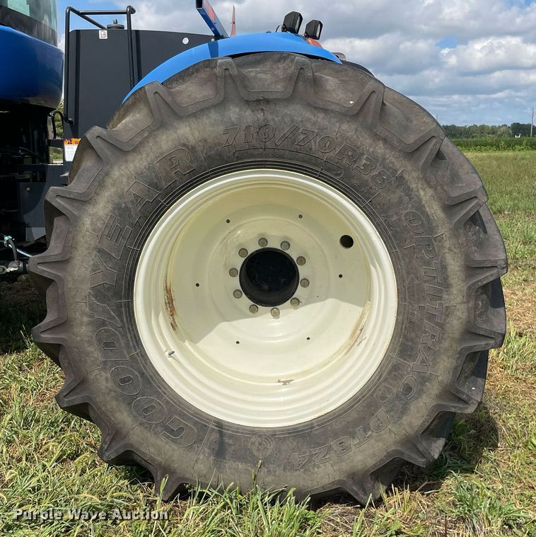 image for item DP0051 2002 New Holland TJ375  4WD tractor