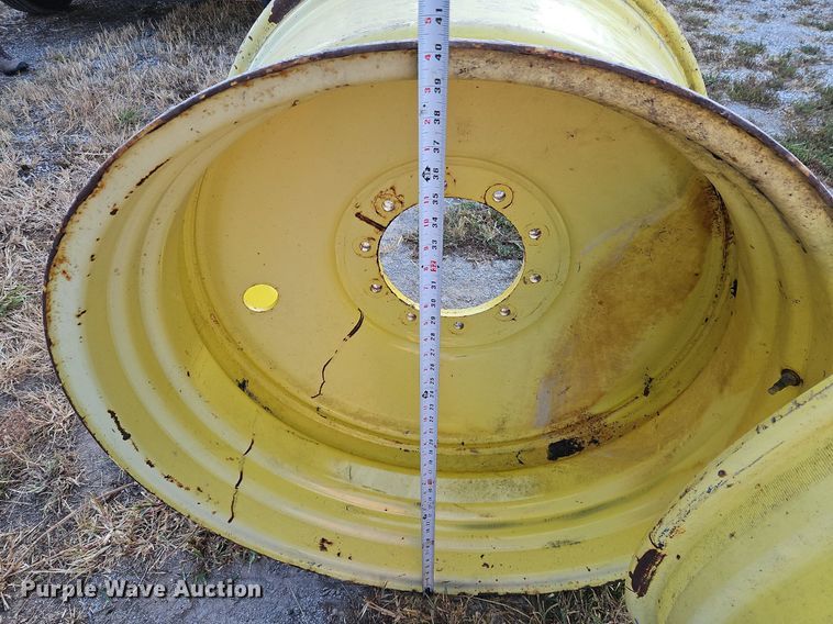 image for item DP2423 (2) John Deere 1910 commodity cart wheels