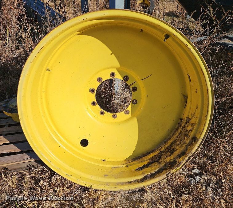 image for item DP2425 (2) John Deere 4440 wheels and hubs