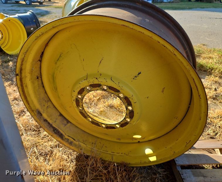 image for item DP2425 (2) John Deere 4440 wheels and hubs