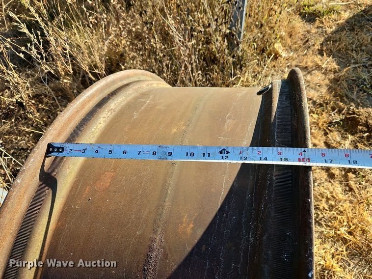 image for item DP2425 (2) John Deere 4440 wheels and hubs