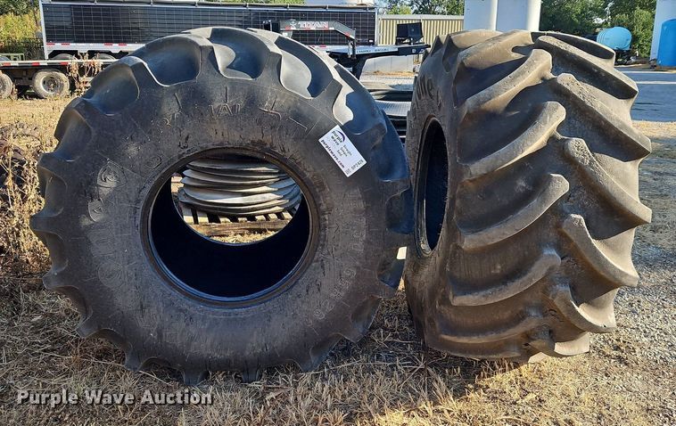 image for item DP2426 (2) Firestone Radial DT VF750/65R26 tires