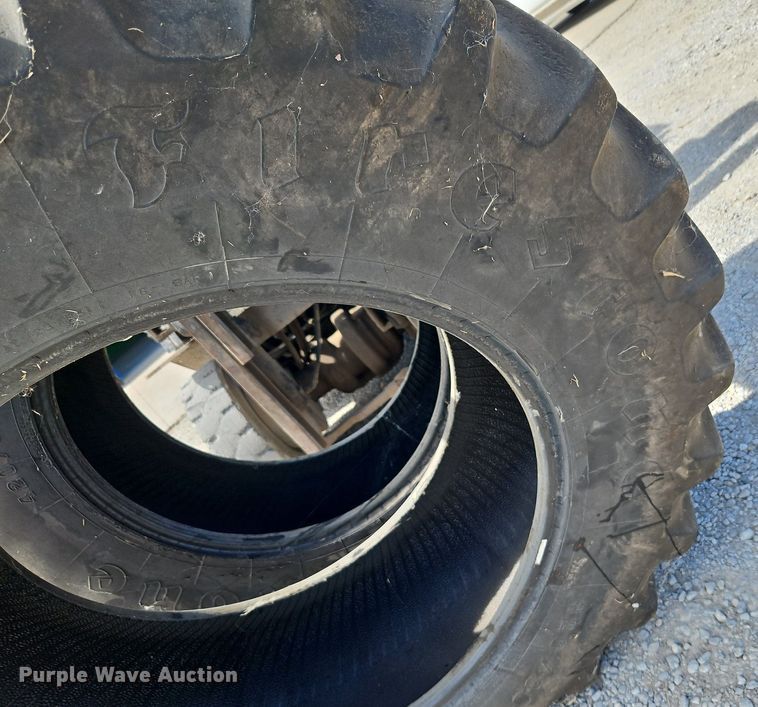 image for item DP2429 (2) Firestone 420/90R30 tractor tires