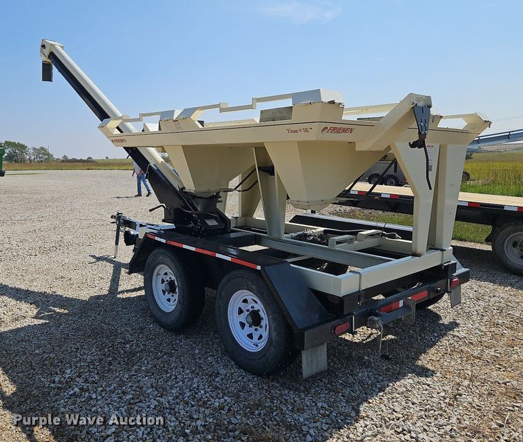 image for item DP2442 Friesen Titan 4 SE  seed tender