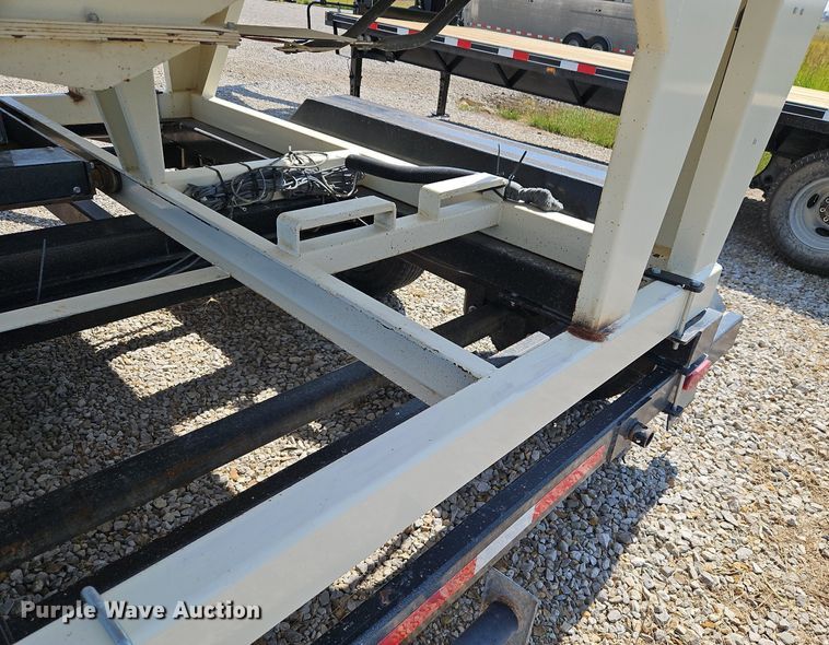 image for item DP2442 Friesen Titan 4 SE  seed tender