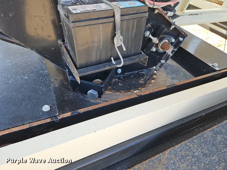 image for item DP2442 Friesen Titan 4 SE  seed tender