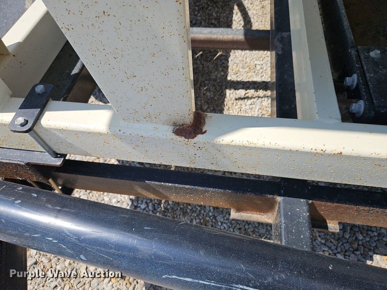 image for item DP2442 Friesen Titan 4 SE  seed tender