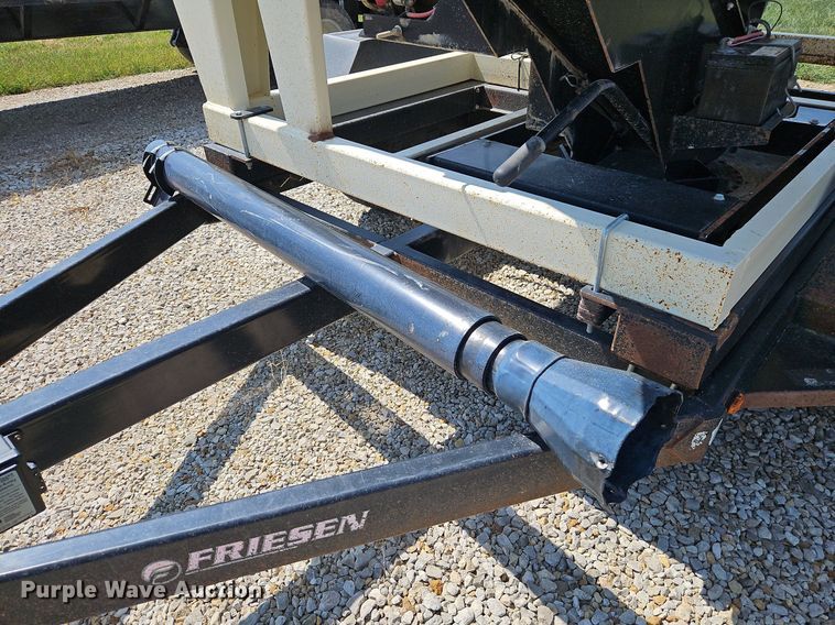 image for item DP2442 Friesen Titan 4 SE  seed tender