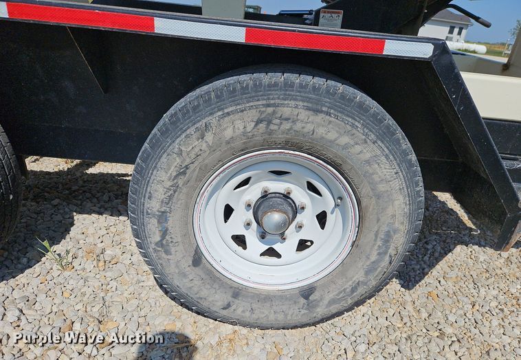 image for item DP2442 Friesen Titan 4 SE  seed tender