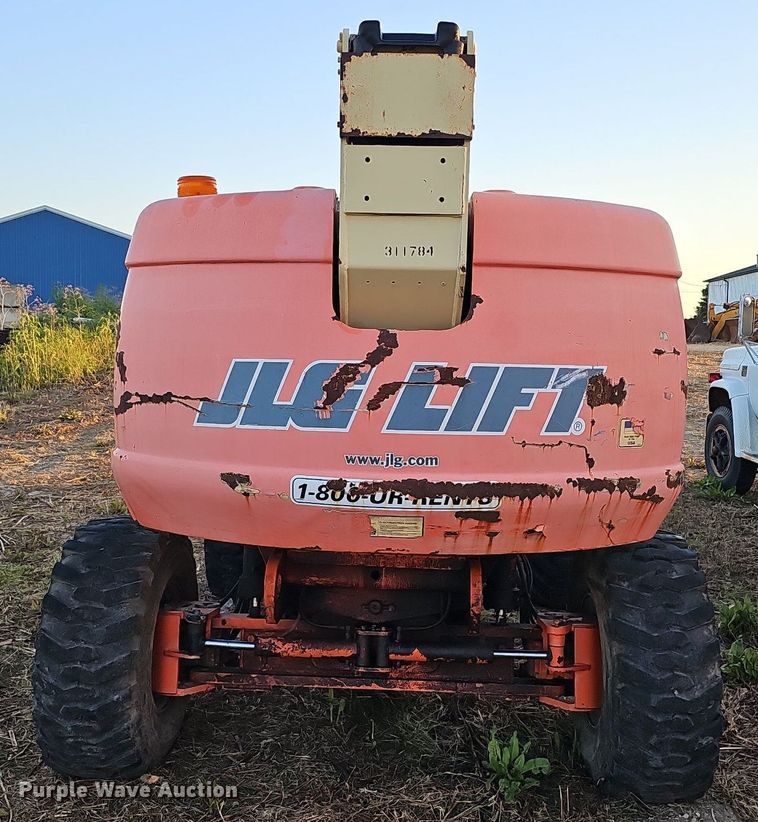 image for item DQ0177 2001 JLG 600S  boom lift