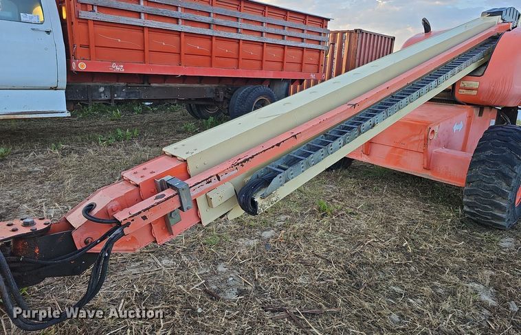 image for item DQ0177 2001 JLG 600S  boom lift