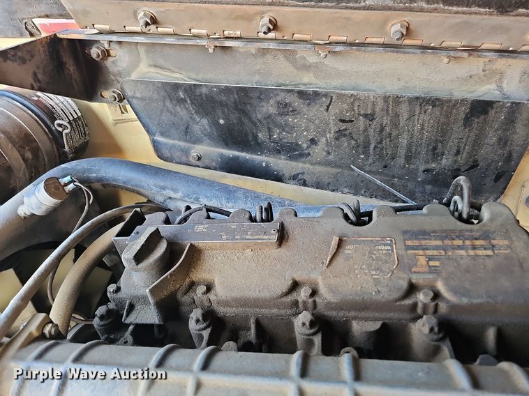 image for item DQ0177 2001 JLG 600S  boom lift