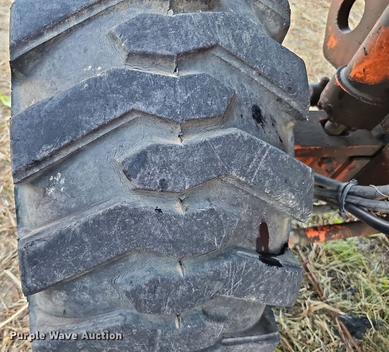 image for item DQ0177 2001 JLG 600S  boom lift