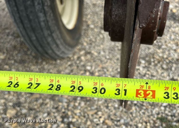 image for item DQ0941 John Deere 7000  no-till planter