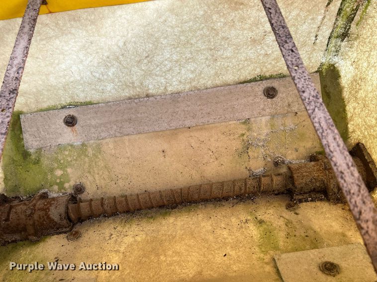 image for item DQ0941 John Deere 7000  no-till planter