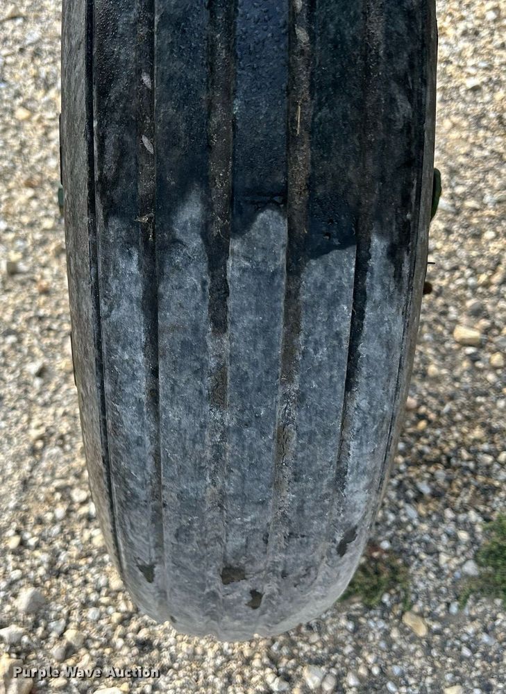 image for item DQ0941 John Deere 7000  no-till planter