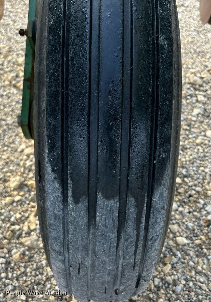 image for item DQ0941 John Deere 7000  no-till planter