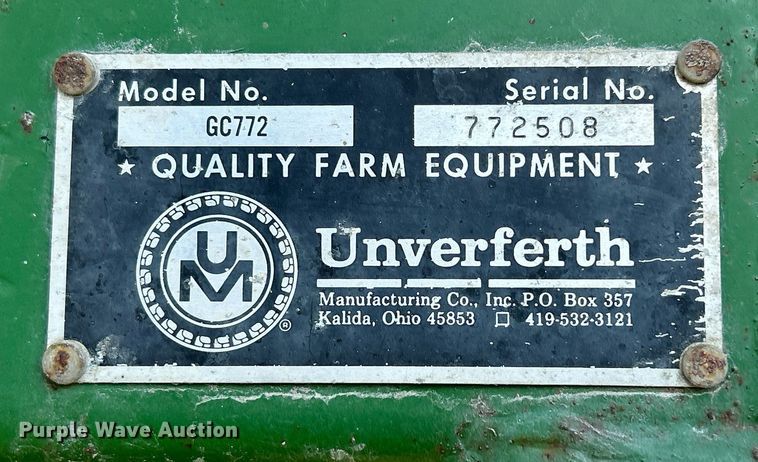 image for item DQ0945 Brent GC772  grain cart