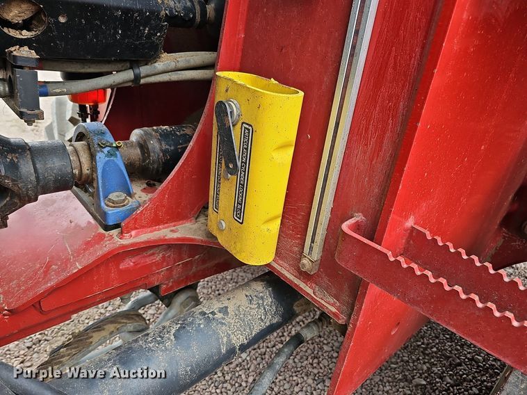 image for item DQ1148 2013 Case IH 550 Quadtrac  4WD tractor
