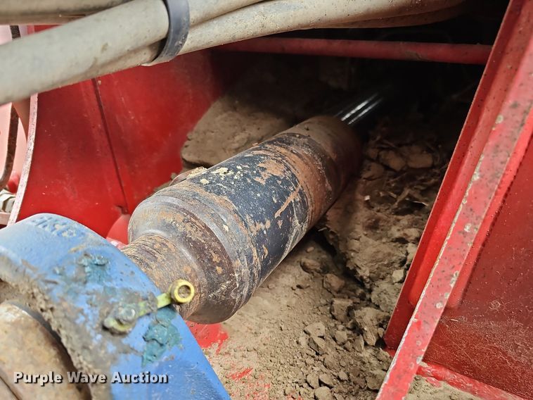 image for item DQ1148 2013 Case IH 550 Quadtrac  4WD tractor