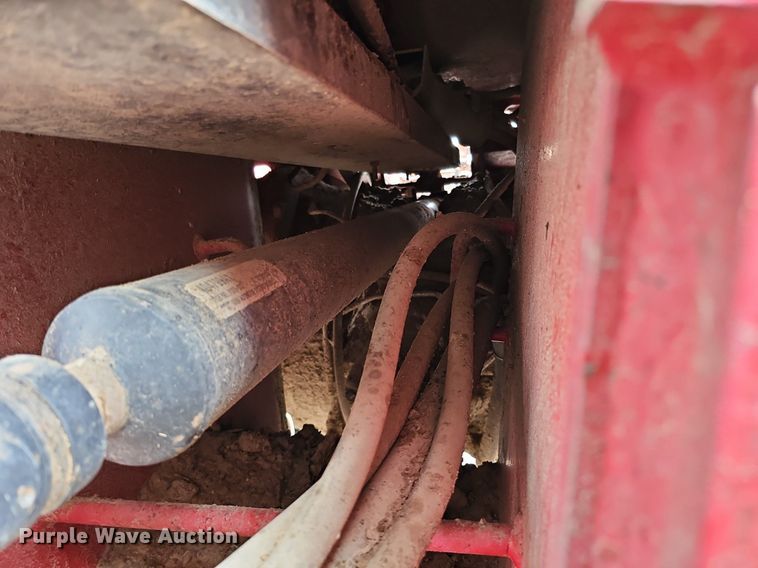 image for item DQ1148 2013 Case IH 550 Quadtrac  4WD tractor