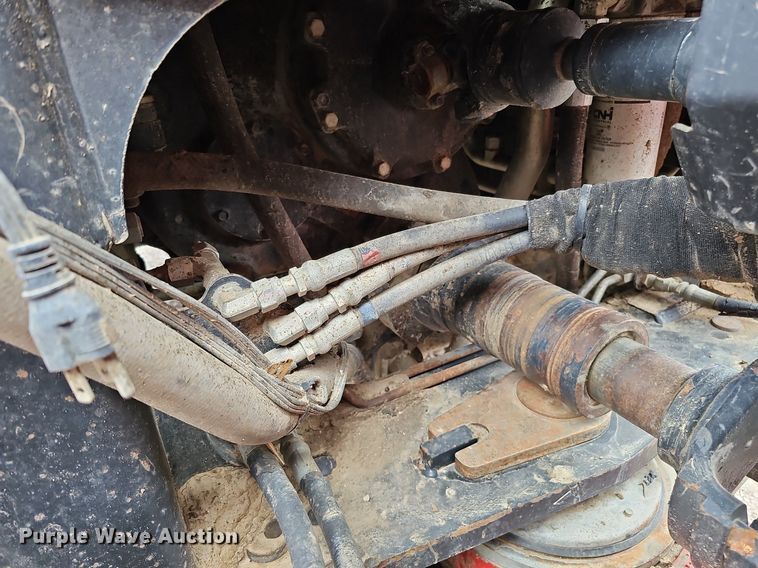 image for item DQ1148 2013 Case IH 550 Quadtrac  4WD tractor