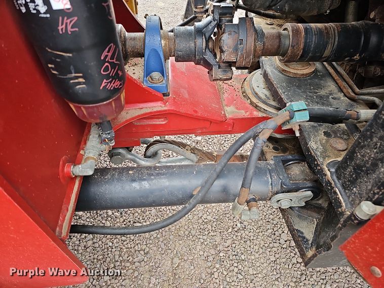 image for item DQ1148 2013 Case IH 550 Quadtrac  4WD tractor