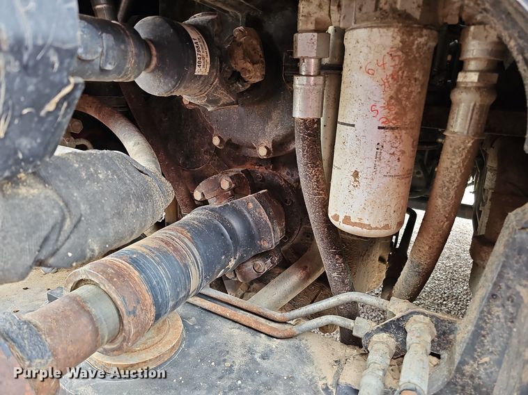 image for item DQ1148 2013 Case IH 550 Quadtrac  4WD tractor