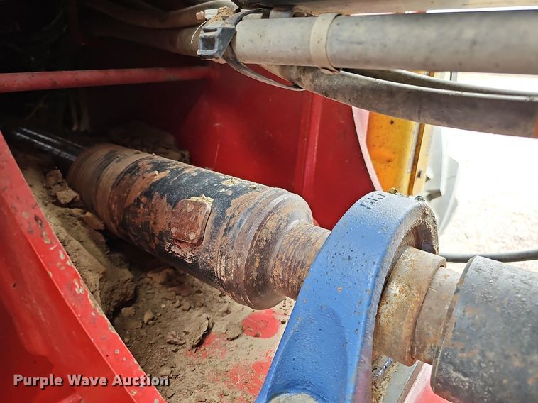 image for item DQ1148 2013 Case IH 550 Quadtrac  4WD tractor