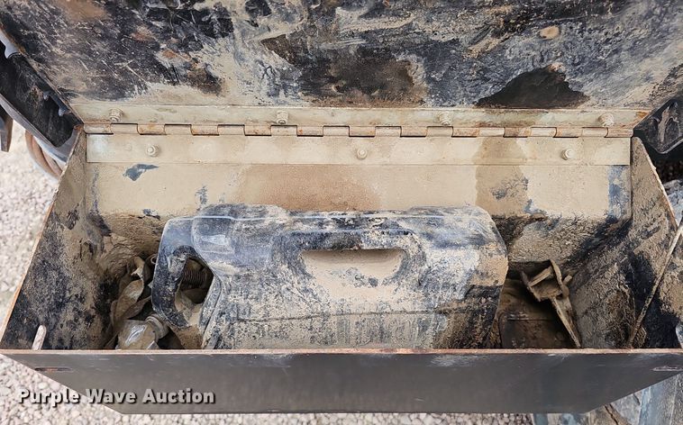 image for item DQ1148 2013 Case IH 550 Quadtrac  4WD tractor