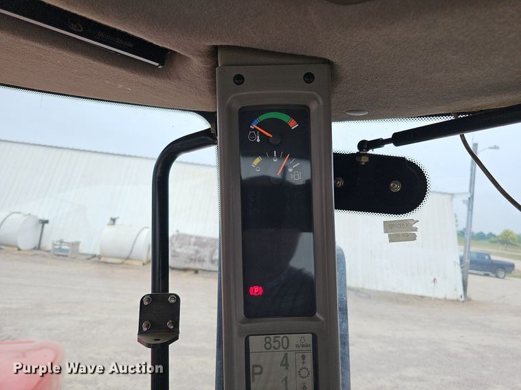 image for item DQ1148 2013 Case IH 550 Quadtrac  4WD tractor