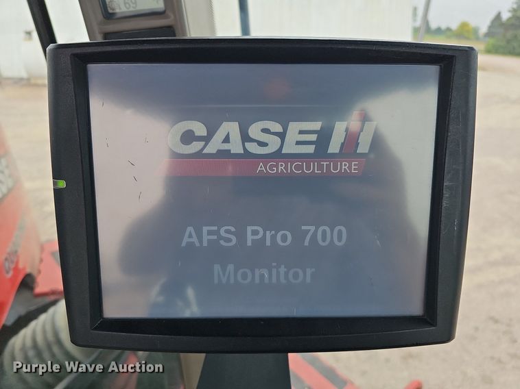 image for item DQ1148 2013 Case IH 550 Quadtrac  4WD tractor