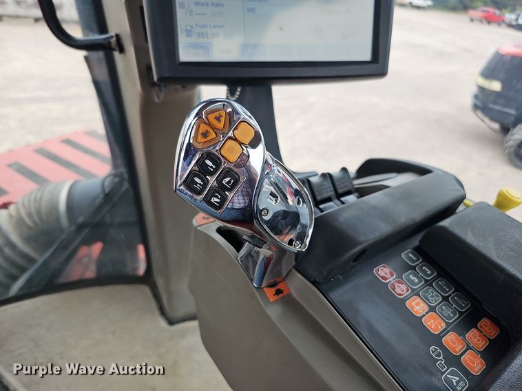 image for item DQ1148 2013 Case IH 550 Quadtrac  4WD tractor