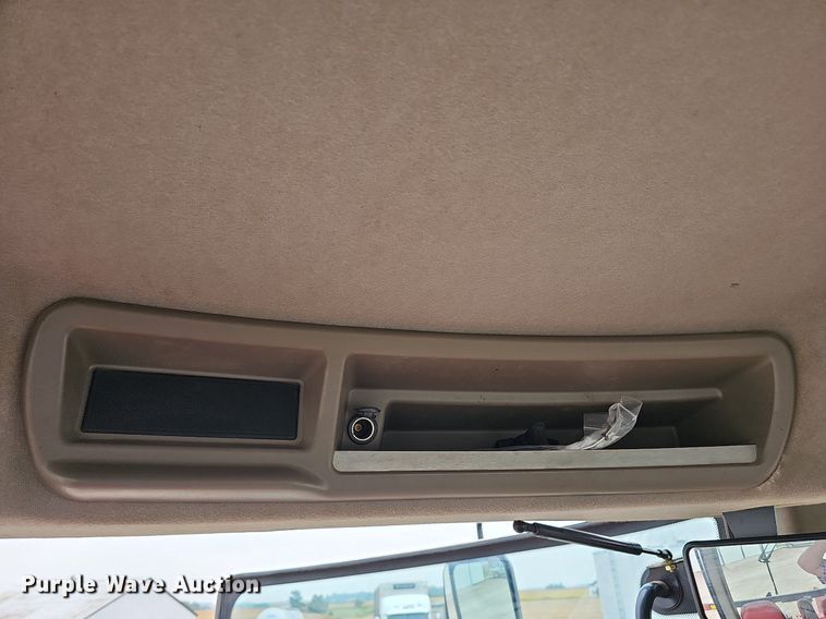 image for item DQ1148 2013 Case IH 550 Quadtrac  4WD tractor