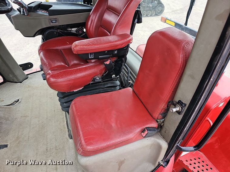 image for item DQ1148 2013 Case IH 550 Quadtrac  4WD tractor