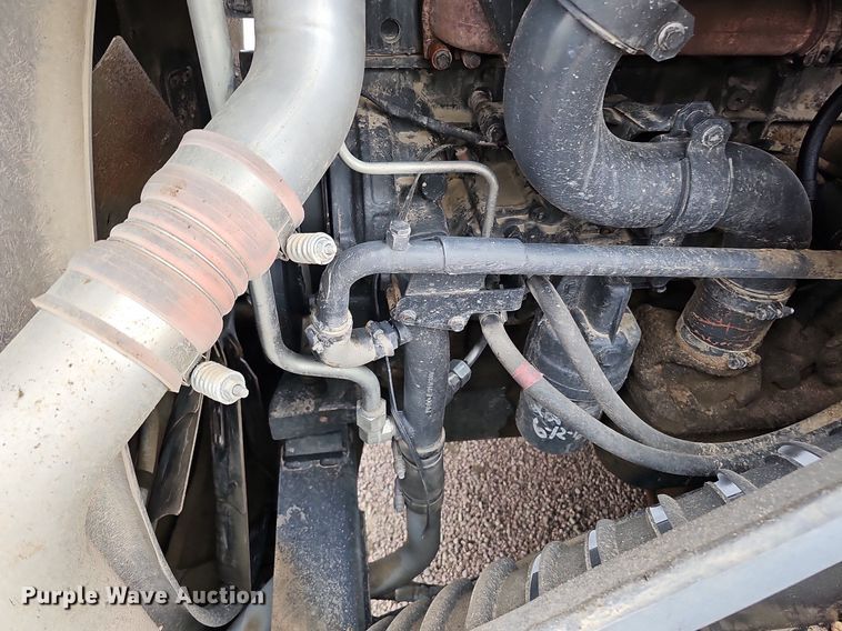 image for item DQ1148 2013 Case IH 550 Quadtrac  4WD tractor