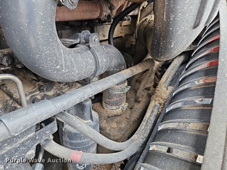 image for item DQ1148 2013 Case IH 550 Quadtrac  4WD tractor