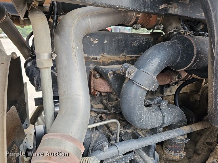 image for item DQ1148 2013 Case IH 550 Quadtrac  4WD tractor