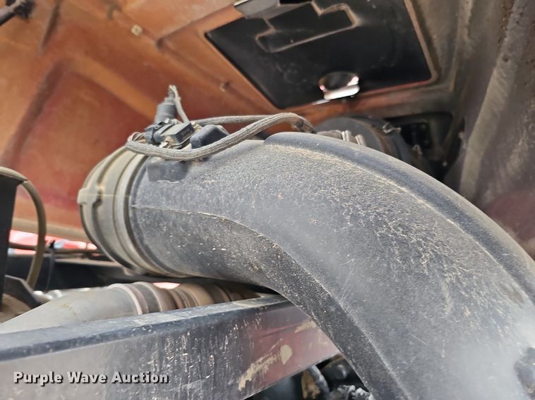 image for item DQ1148 2013 Case IH 550 Quadtrac  4WD tractor