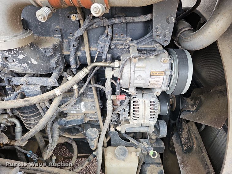 image for item DQ1148 2013 Case IH 550 Quadtrac  4WD tractor