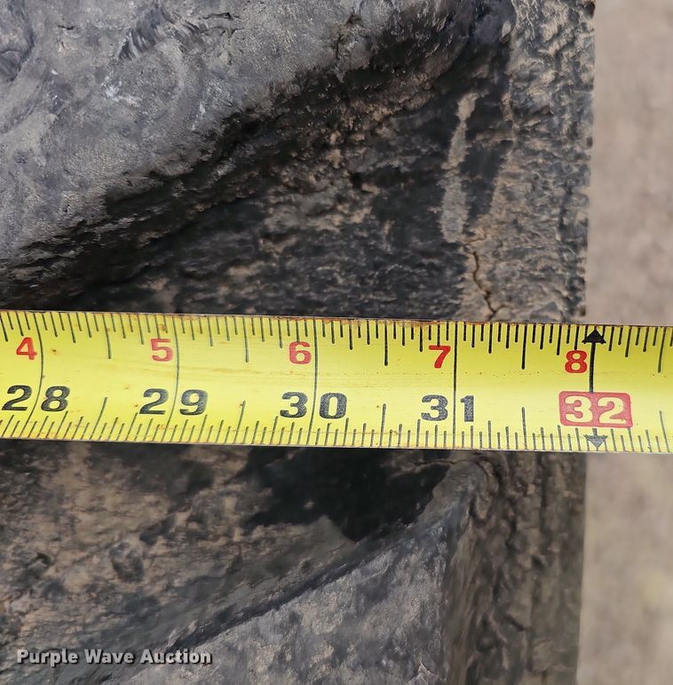 image for item DQ1148 2013 Case IH 550 Quadtrac  4WD tractor