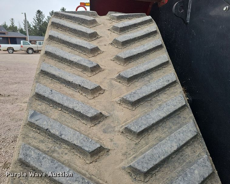 image for item DQ1148 2013 Case IH 550 Quadtrac  4WD tractor