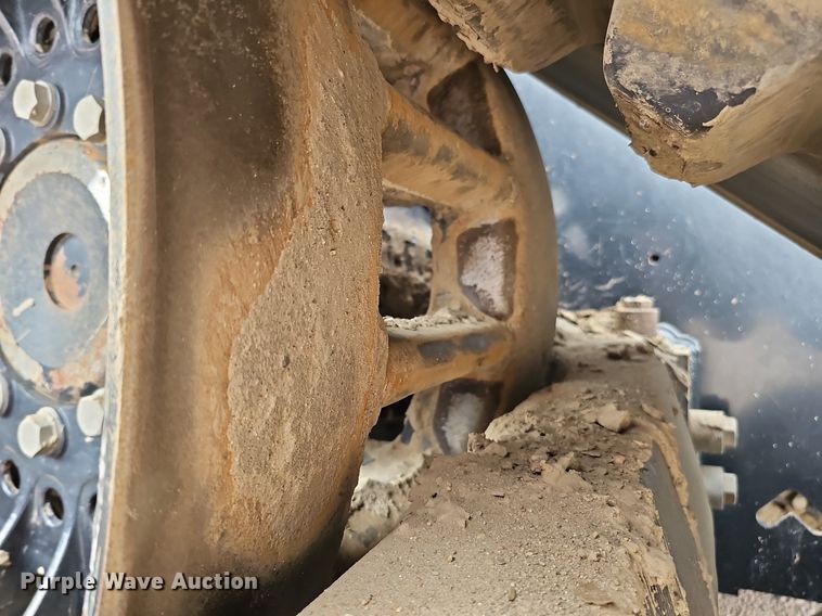 image for item DQ1148 2013 Case IH 550 Quadtrac  4WD tractor