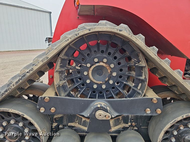 image for item DQ1148 2013 Case IH 550 Quadtrac  4WD tractor