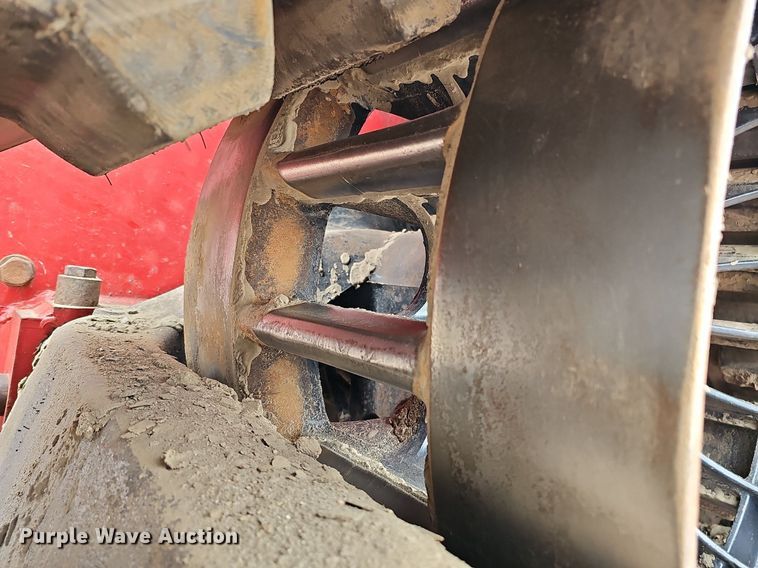 image for item DQ1148 2013 Case IH 550 Quadtrac  4WD tractor