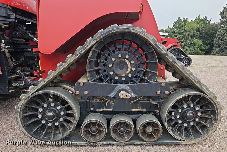 image for item DQ1148 2013 Case IH 550 Quadtrac  4WD tractor