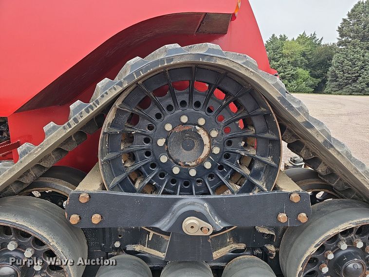 image for item DQ1148 2013 Case IH 550 Quadtrac  4WD tractor