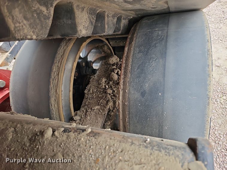 image for item DQ1148 2013 Case IH 550 Quadtrac  4WD tractor